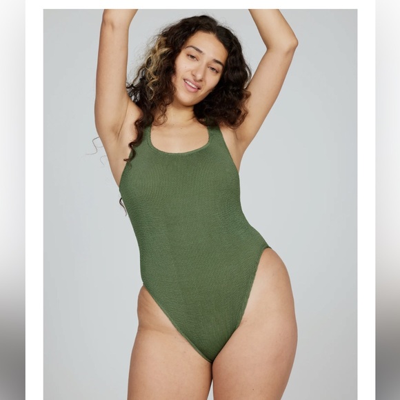 ISO Youswim Aplomb Swimsuit one or two piece! - Picture 1 of 2